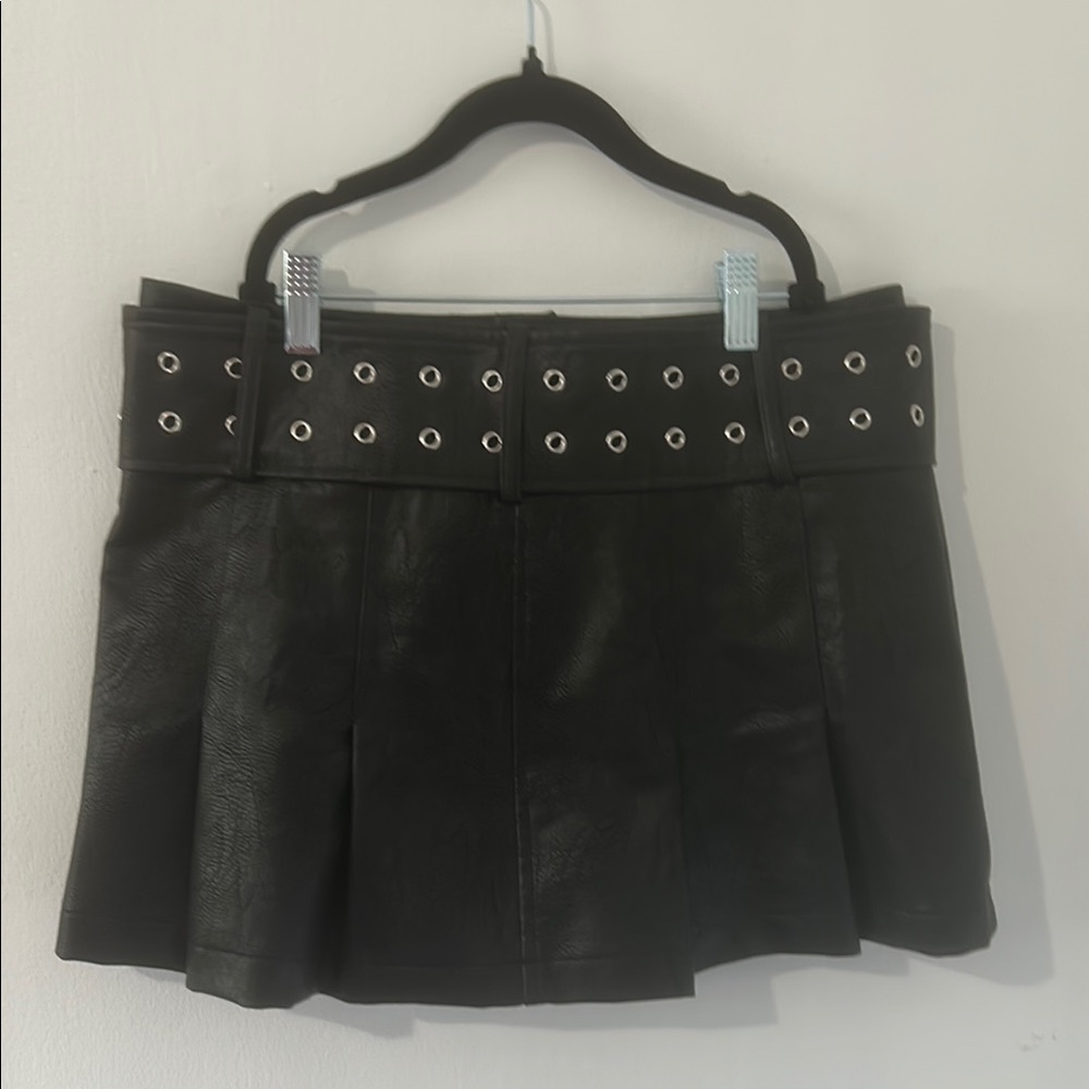 Edgy Grunge Emporium PU Mini Skirt Black Faux Leather NWT - Picture 5 of 10